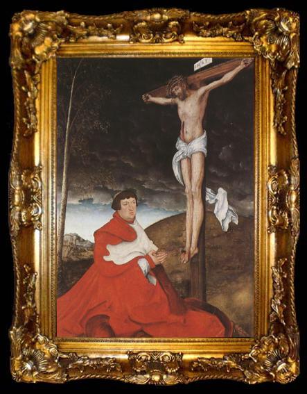 framed  CRANACH, Lucas the Elder Cardinal Albrecht of Branden-burg before the Crucified Christ (mk08), ta009-2
